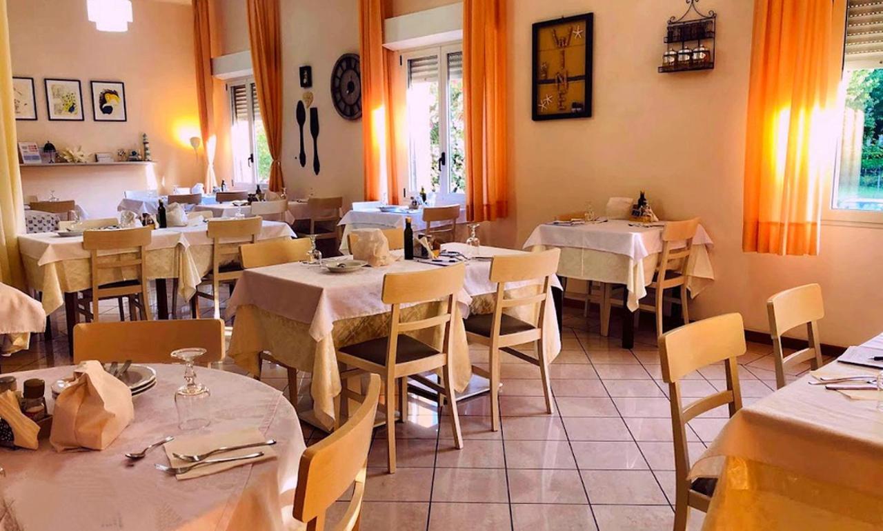 Hotel Villa Gioiosa Rimini Esterno foto