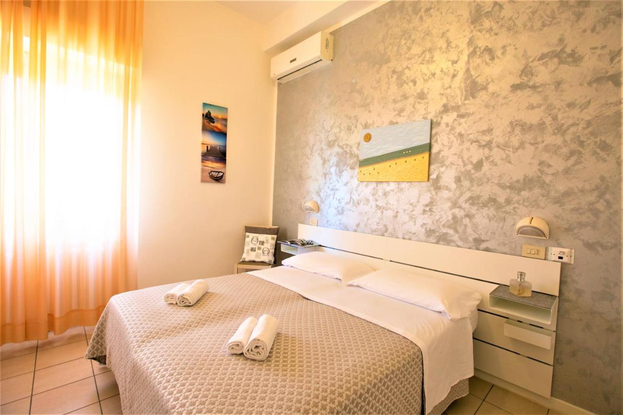 Hotel Villa Gioiosa Rimini Esterno foto