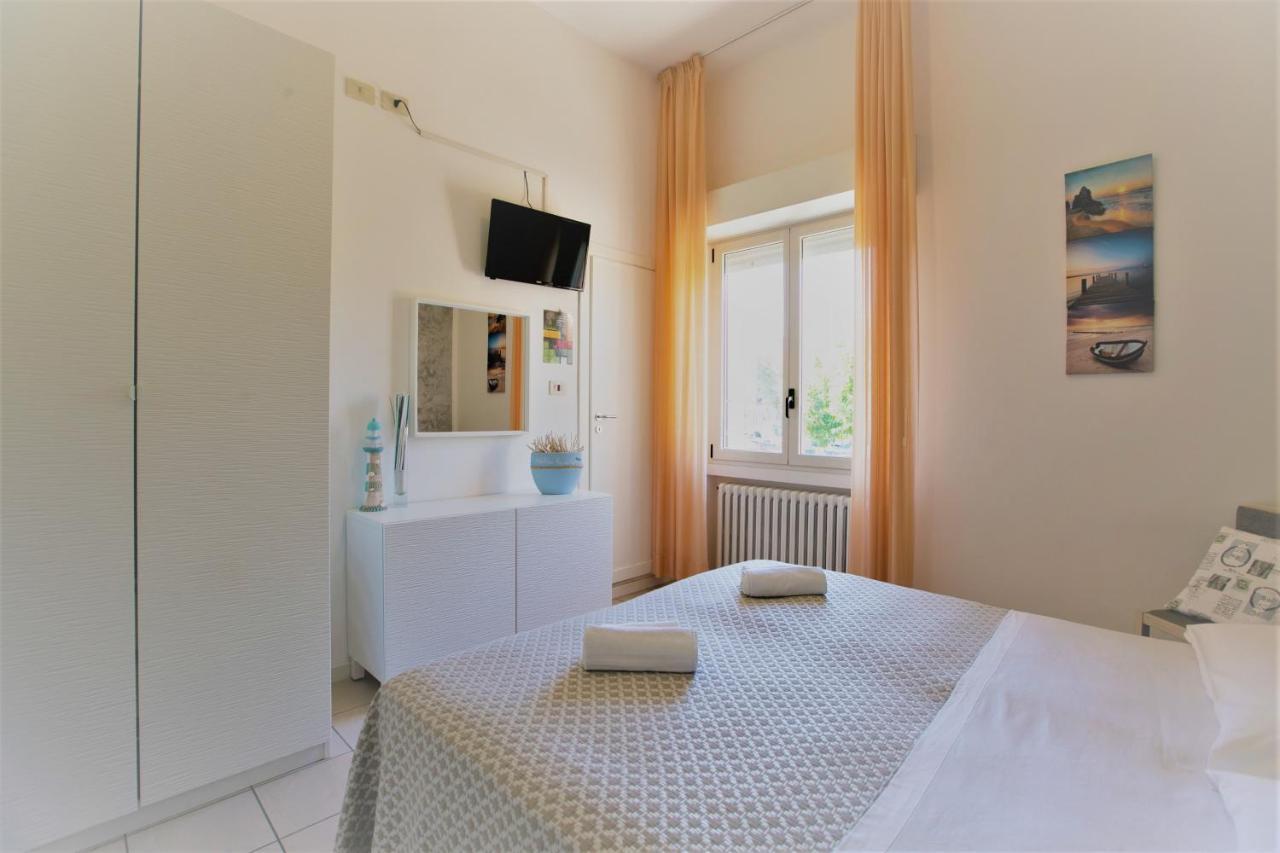 Hotel Villa Gioiosa Rimini Esterno foto
