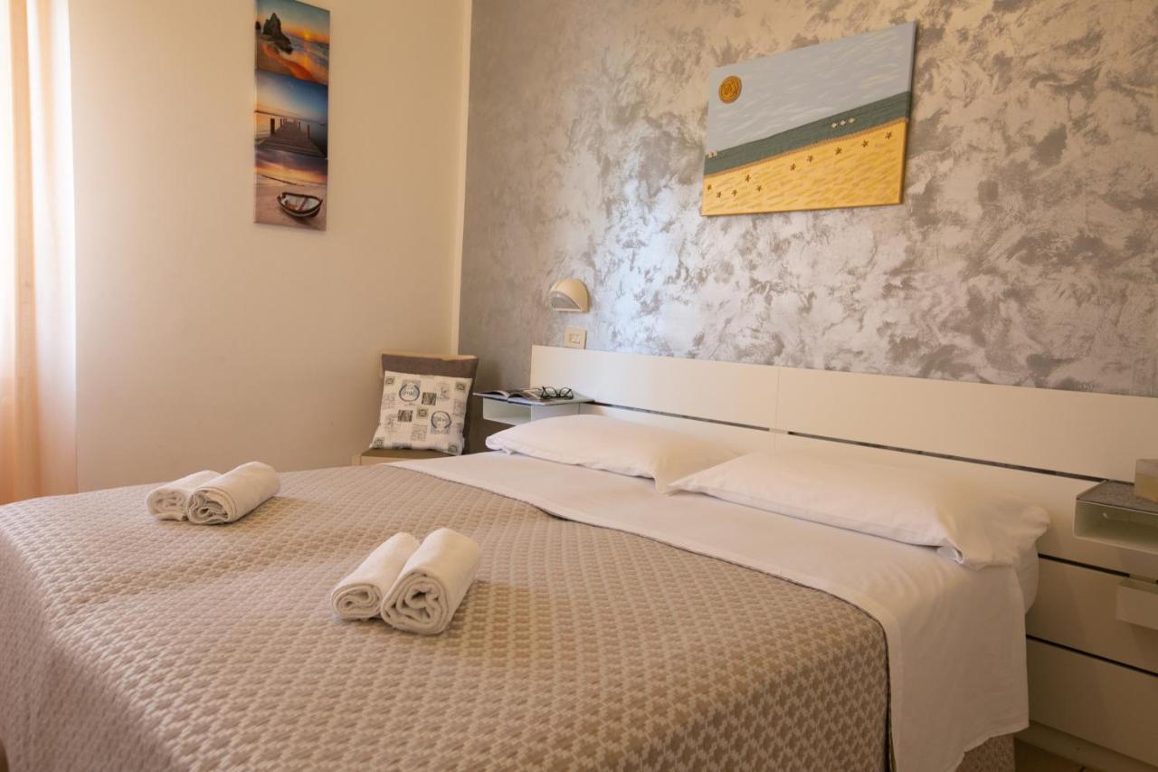 Hotel Villa Gioiosa Rimini Esterno foto