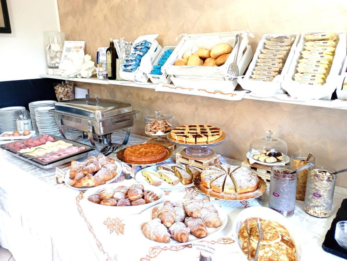 Hotel Villa Gioiosa Rimini Esterno foto