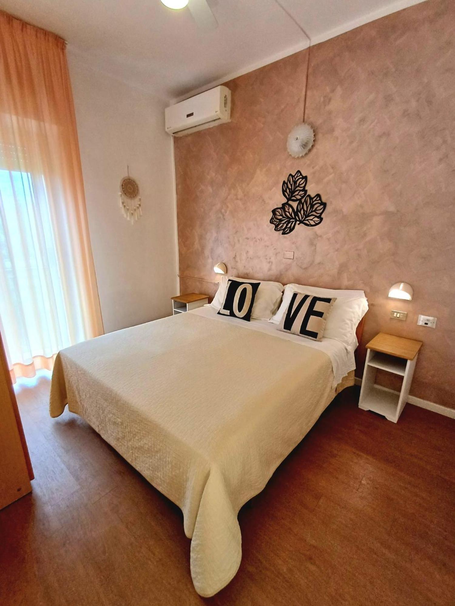 Hotel Villa Gioiosa Rimini Esterno foto